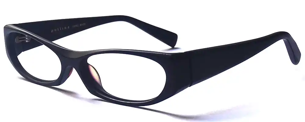 Thick black heavy chasma